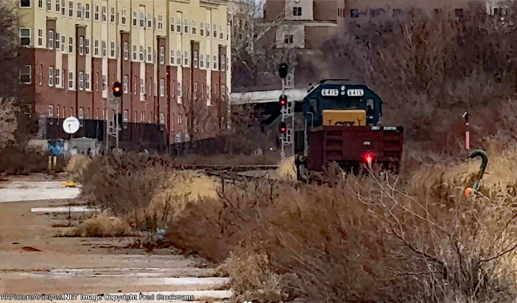 CSX 6415 has a clear block at Exchange St.